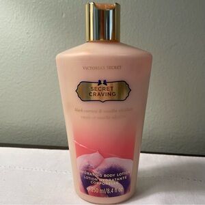 Victoria's Secret Secret Craving Black Currant Vanilla Absolute Hydrating Lotion